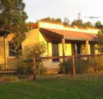 Dees Villa Bed  Breakfast - Whitsundays Accommodation