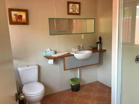 Rossmount Rural Retreat - Whitsundays Accommodation 1