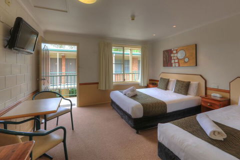 Bent Street Motor Inn - Whitsundays Accommodation 7