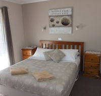 Lakes Entrance Country Cottages - Whitsundays Accommodation