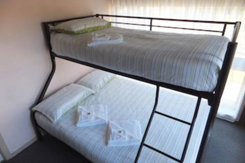 Paradise Holiday Apartments - Whitsundays Accommodation 4