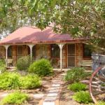 Langmeil Cottages - Whitsundays Accommodation 0