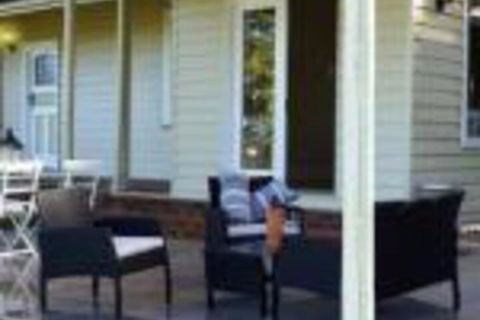 Eagles View Bed & Breakfast - Whitsundays Accommodation 0