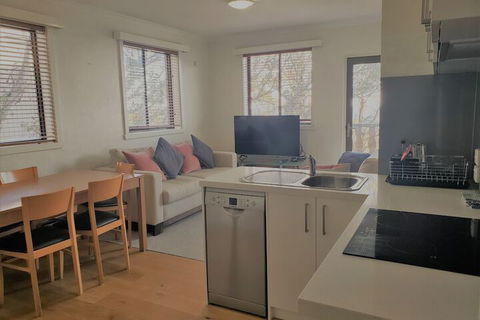 Enzian Hotel - Mt Buller - Whitsundays Accommodation 7