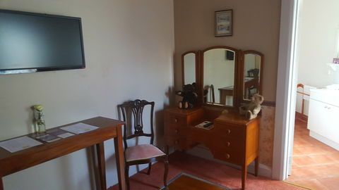 The Bears Went Over The Mountain - Whitsundays Accommodation 0