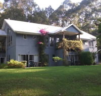 Lakeshore Lodge - Whitsundays Accommodation