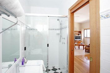 Lavender House B&B - Whitsundays Accommodation 5