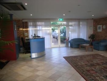 Lake Haven Motor Inn & Palms Restaurant - Whitsundays Accommodation 0