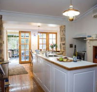 Wishing Well Cottage - Whitsundays Accommodation