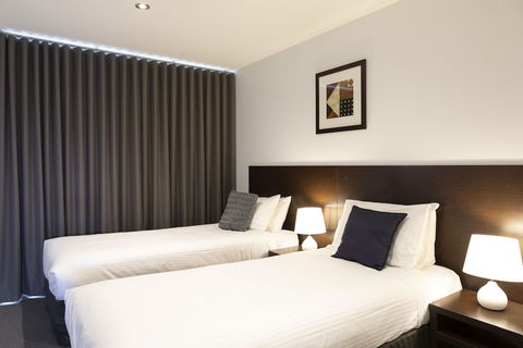 The Dolphin Apartments - Whitsundays Accommodation 2