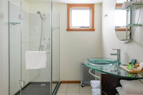 Harpers On The Beach - Whitsundays Accommodation 4