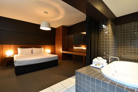 Riverview On Mount Street - Whitsundays Accommodation 4
