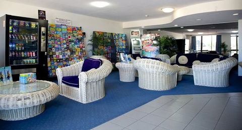 Silverton Holiday Apartments - Whitsundays Accommodation 4