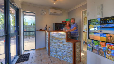 Dolphin Waters Tin Can Bay - Whitsundays Accommodation 2