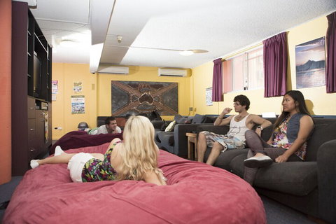 Glebe Point YHA - Whitsundays Accommodation 7