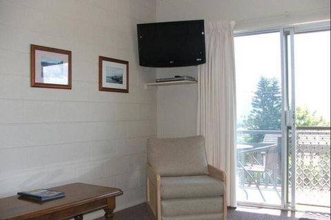 Inlet Views Holiday Lodge Motel - Whitsundays Accommodation 5