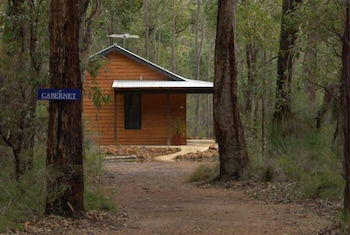 Island Brook Estate - Whitsundays Accommodation 4