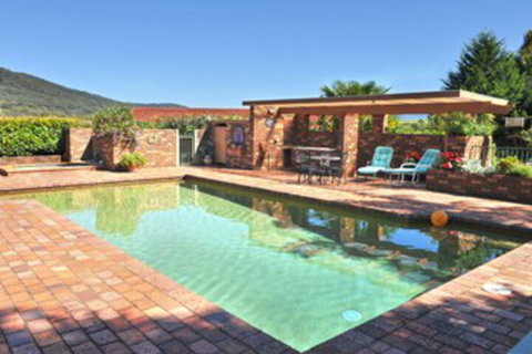 Langbrook Estate Cottages - Whitsundays Accommodation 0