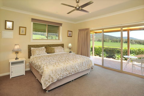 Langbrook Estate Cottages - Whitsundays Accommodation 7