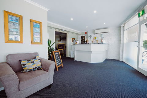 Artesian Spa Motel - Whitsundays Accommodation 5
