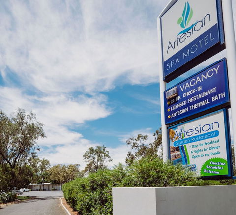 Artesian Spa Motel - Whitsundays Accommodation 1