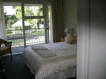 River Park Motor Inn - Whitsundays Accommodation 4