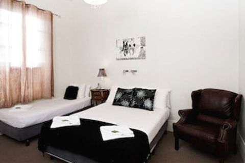 Ambassadors Hotel - Whitsundays Accommodation 3