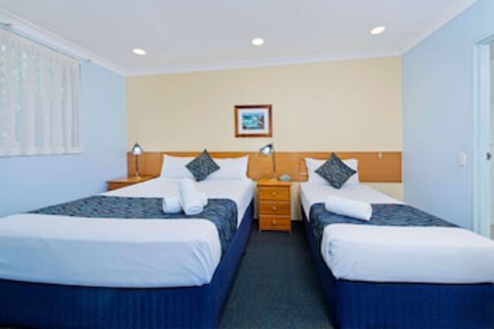 Deauville NSW Whitsundays Accommodation