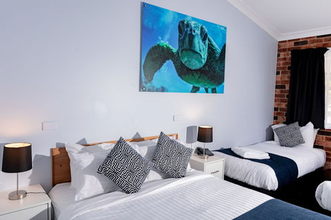 Bay Hotel Motel - Whitsundays Accommodation 4