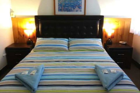 Aquarius Motel Belmont - Whitsundays Accommodation 0