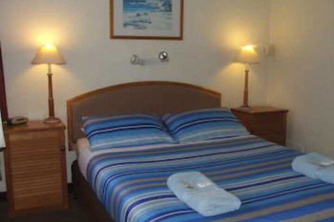 Aquarius Motel Belmont - Whitsundays Accommodation 4