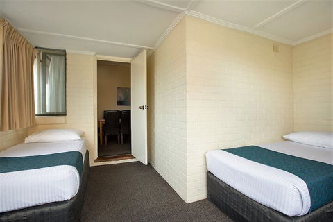 Greenways Apartments - Whitsundays Accommodation 6