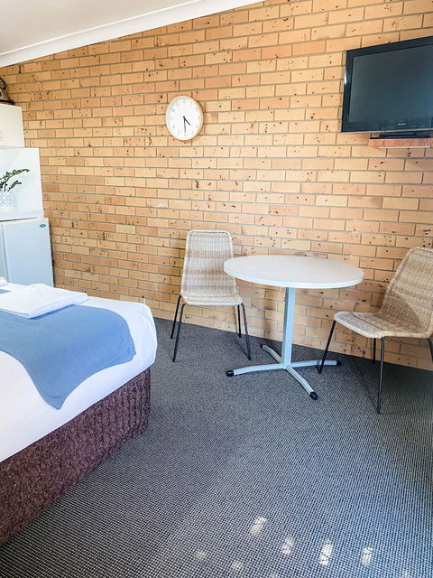 Pacific Sun Motor Inn Bargara - Whitsundays Accommodation 2