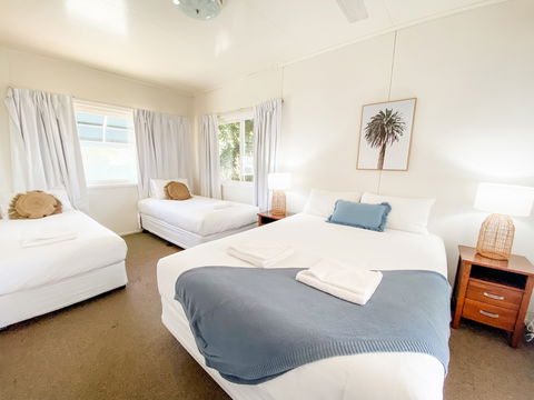 Pacific Sun Motor Inn Bargara - Whitsundays Accommodation 5