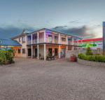 Clifford Gardens Motor Inn - Whitsundays Accommodation