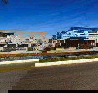 The Town House Motor Inn - Whitsundays Accommodation