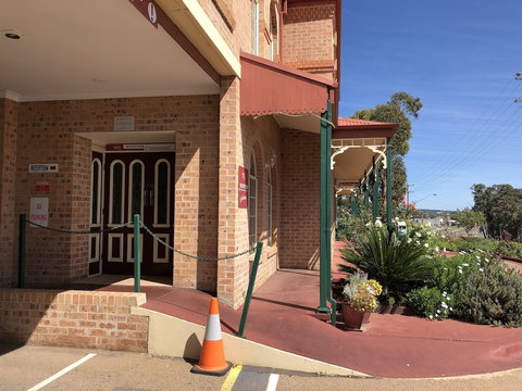 Heritage Motor Inn Goulburn - Whitsundays Accommodation 2