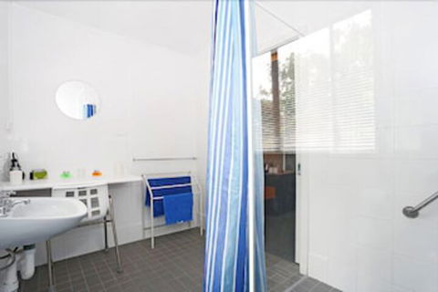 Jacaranda Guest House - Whitsundays Accommodation 1