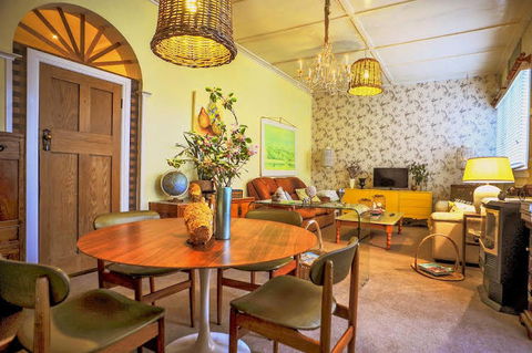 Cromwell House - Whitsundays Accommodation 4