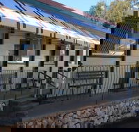 Peak Hill Golden Peak Budget Motel - Whitsundays Accommodation