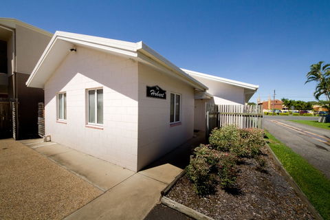 Rockhampton Serviced Apartments - Whitsundays Accommodation 0