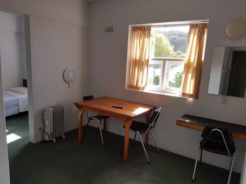 The Menai Hotel Motel - Whitsundays Accommodation 3