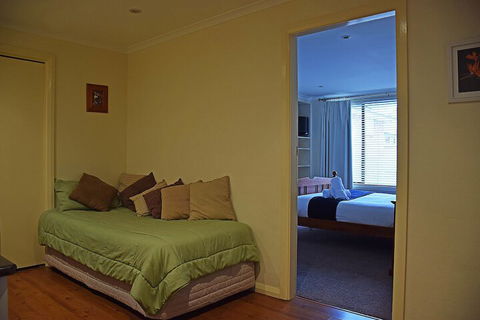 Cole House Apartments - Whitsundays Accommodation 7