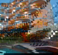 Meridian Alex Beach Apartments - Whitsundays Accommodation