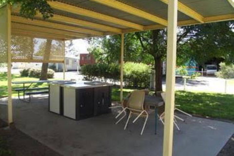 West Wyalong Caravan Park - Whitsundays Accommodation 5