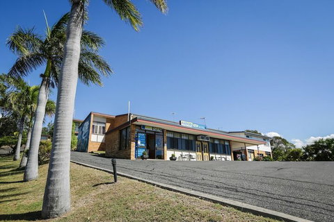 Harbour View Motel - Whitsundays Accommodation 2