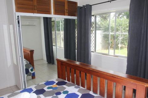Unit On Rogers - Whitsundays Accommodation 2