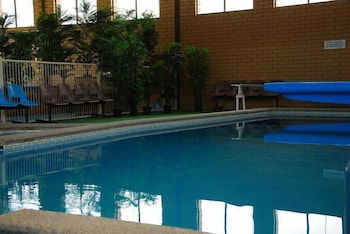 Jane Eliza Motor Inn - Whitsundays Accommodation 4