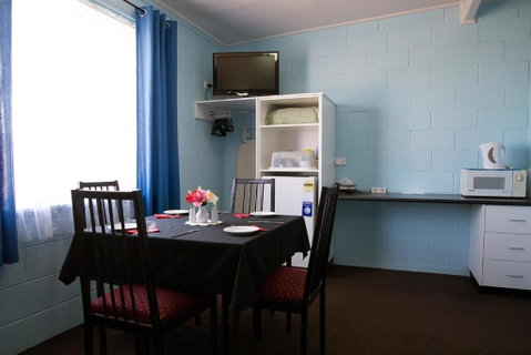 Artesian Motor Inn - Whitsundays Accommodation 6