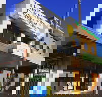 The Entrance Backpackers - Hostel - Whitsundays Accommodation